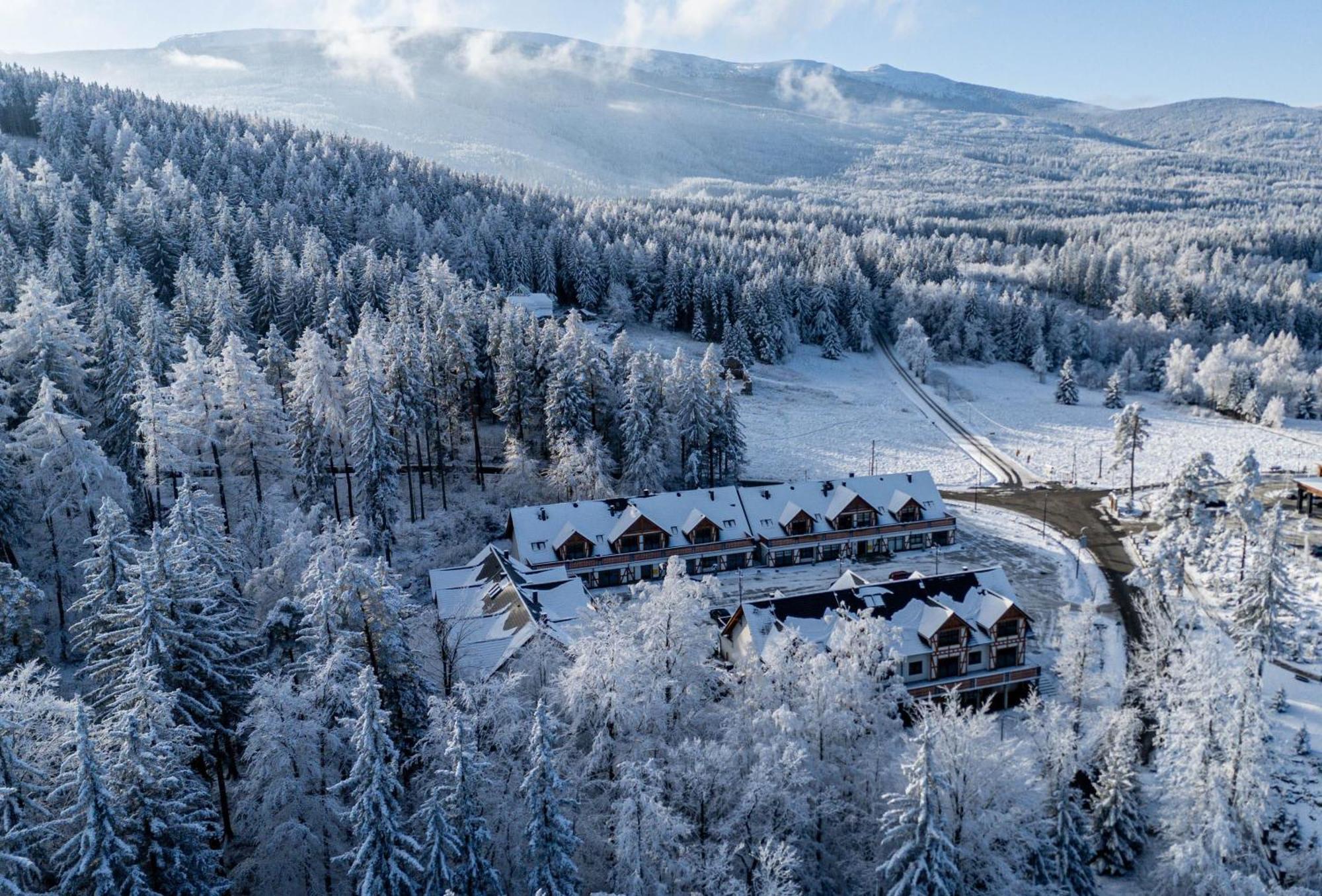 Osada Seidorf Kolo Karpacza Aparthotel Sosnówka Exterior foto
